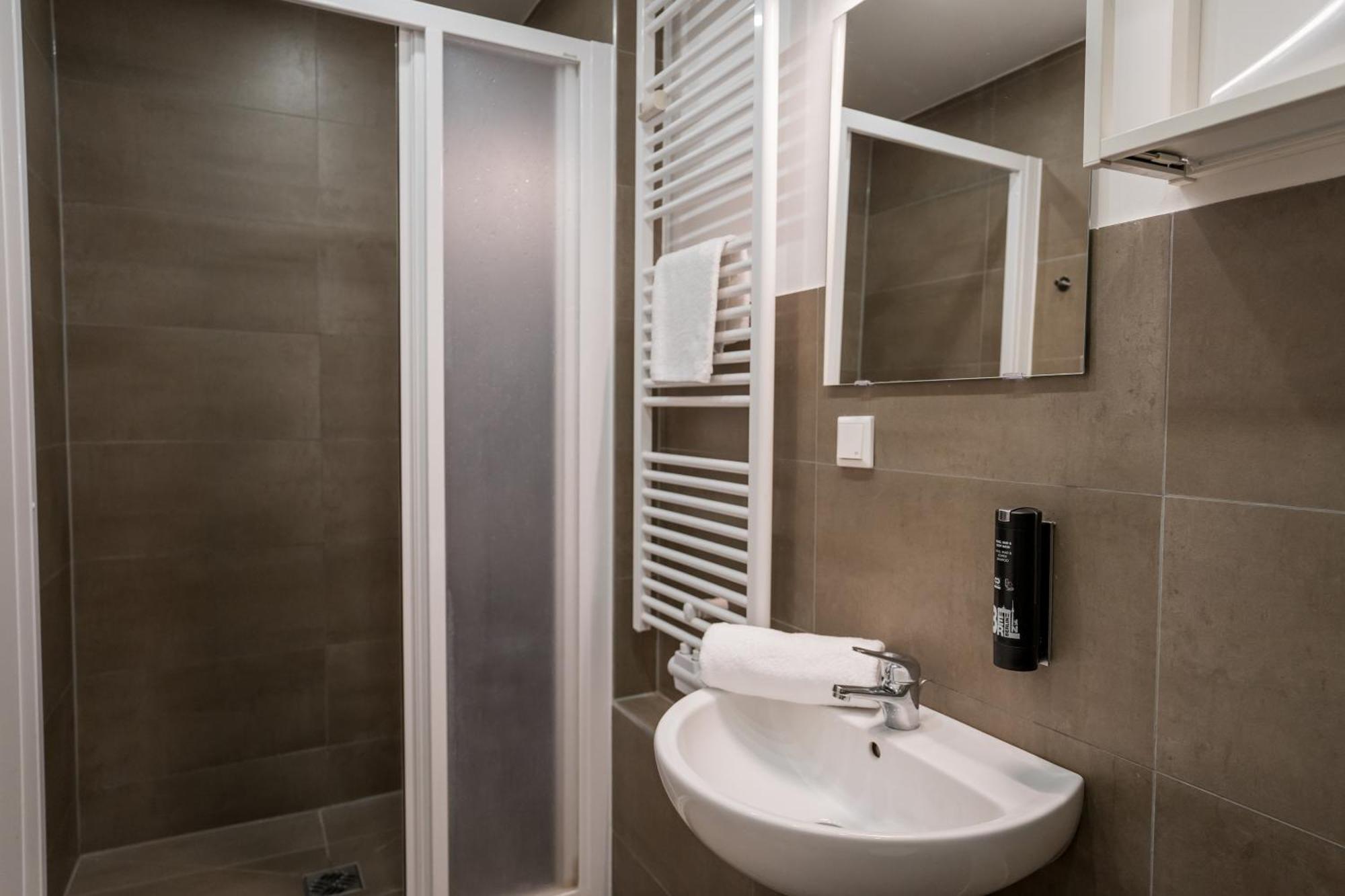 Fantastic 2 Bedroom *